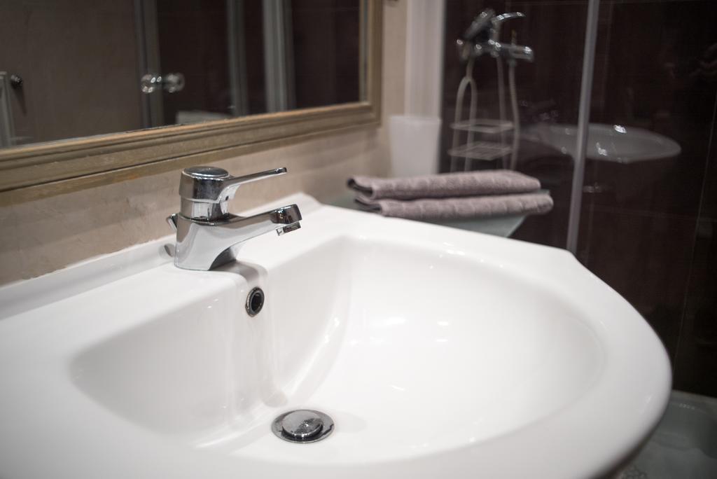 Inviting Flat In The Heart Of Town Apartment บูดาเปสต์ ภายนอก รูปภาพ