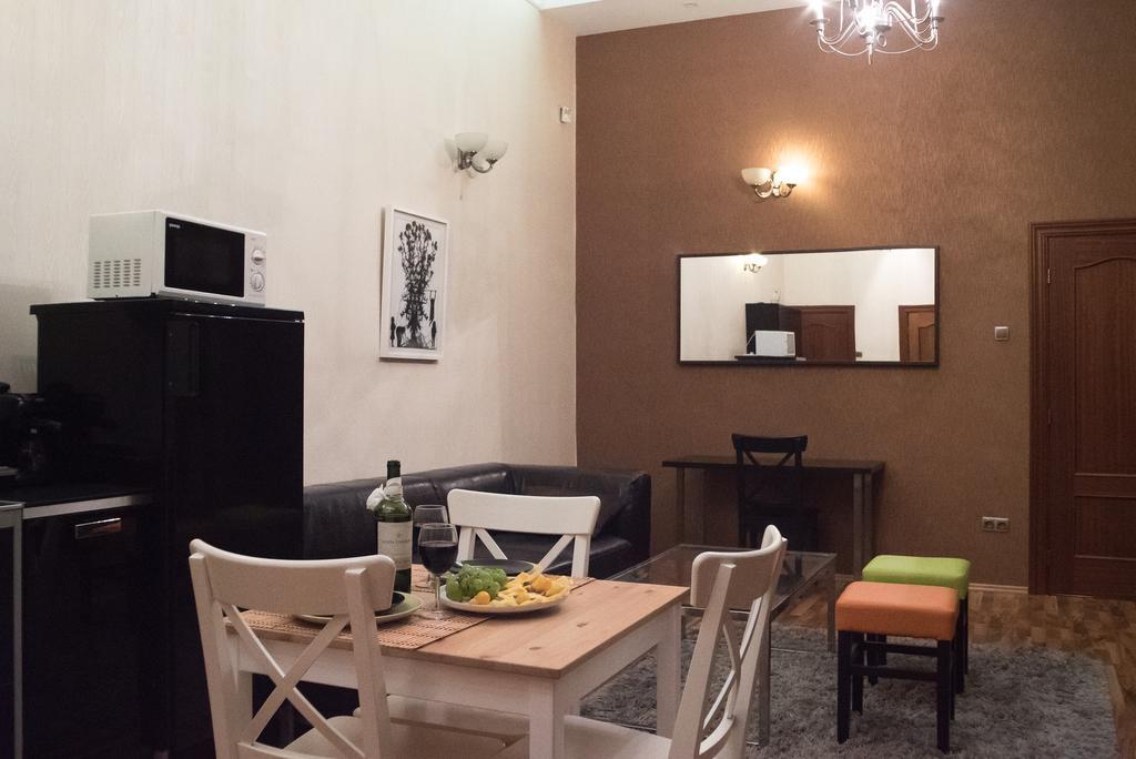 Inviting Flat In The Heart Of Town Apartment บูดาเปสต์ ภายนอก รูปภาพ