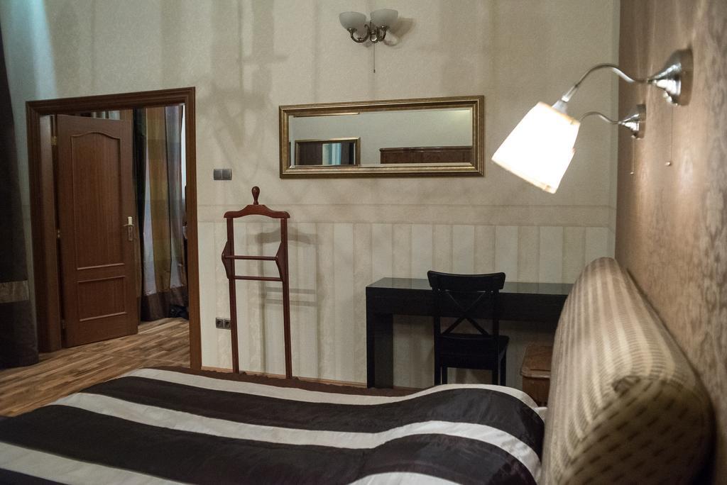 Inviting Flat In The Heart Of Town Apartment บูดาเปสต์ ภายนอก รูปภาพ