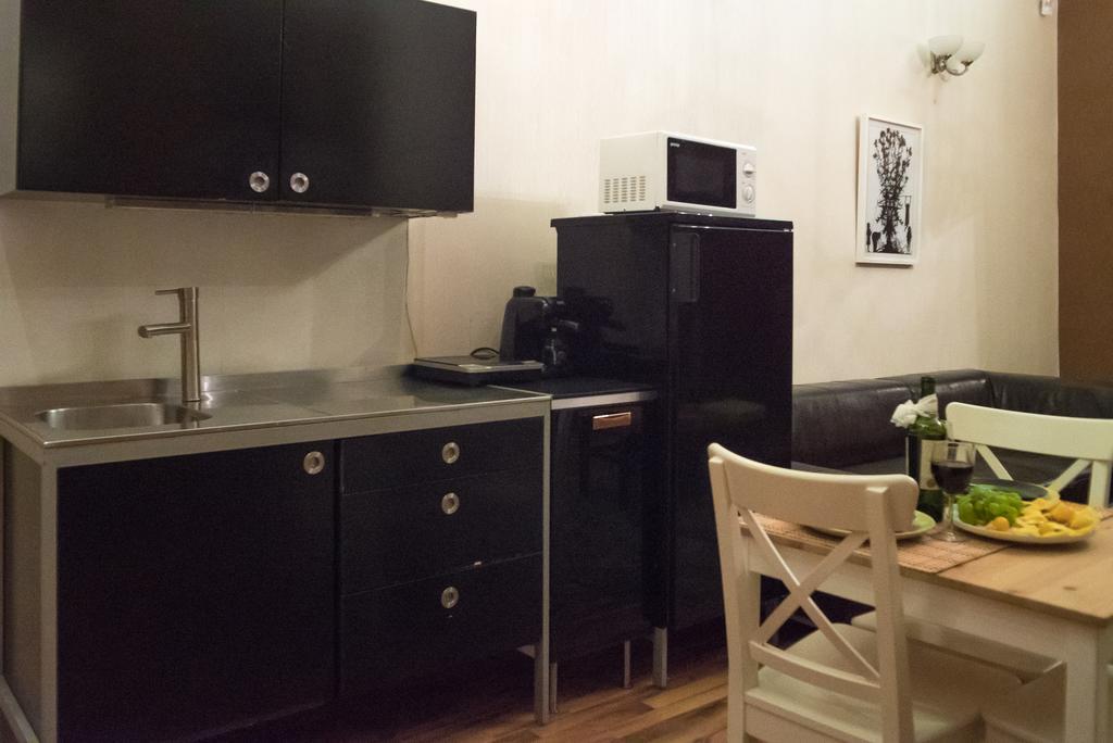 Inviting Flat In The Heart Of Town Apartment บูดาเปสต์ ภายนอก รูปภาพ