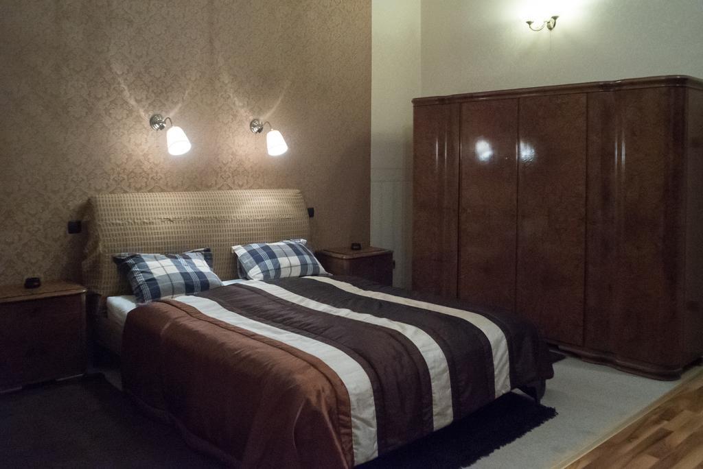 Inviting Flat In The Heart Of Town Apartment บูดาเปสต์ ภายนอก รูปภาพ